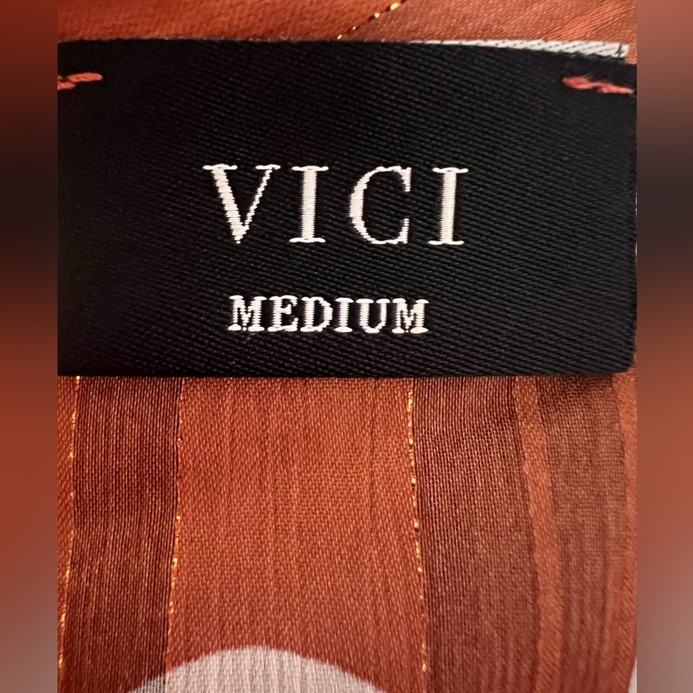 Vici wraparound top - Picture 5 of 5